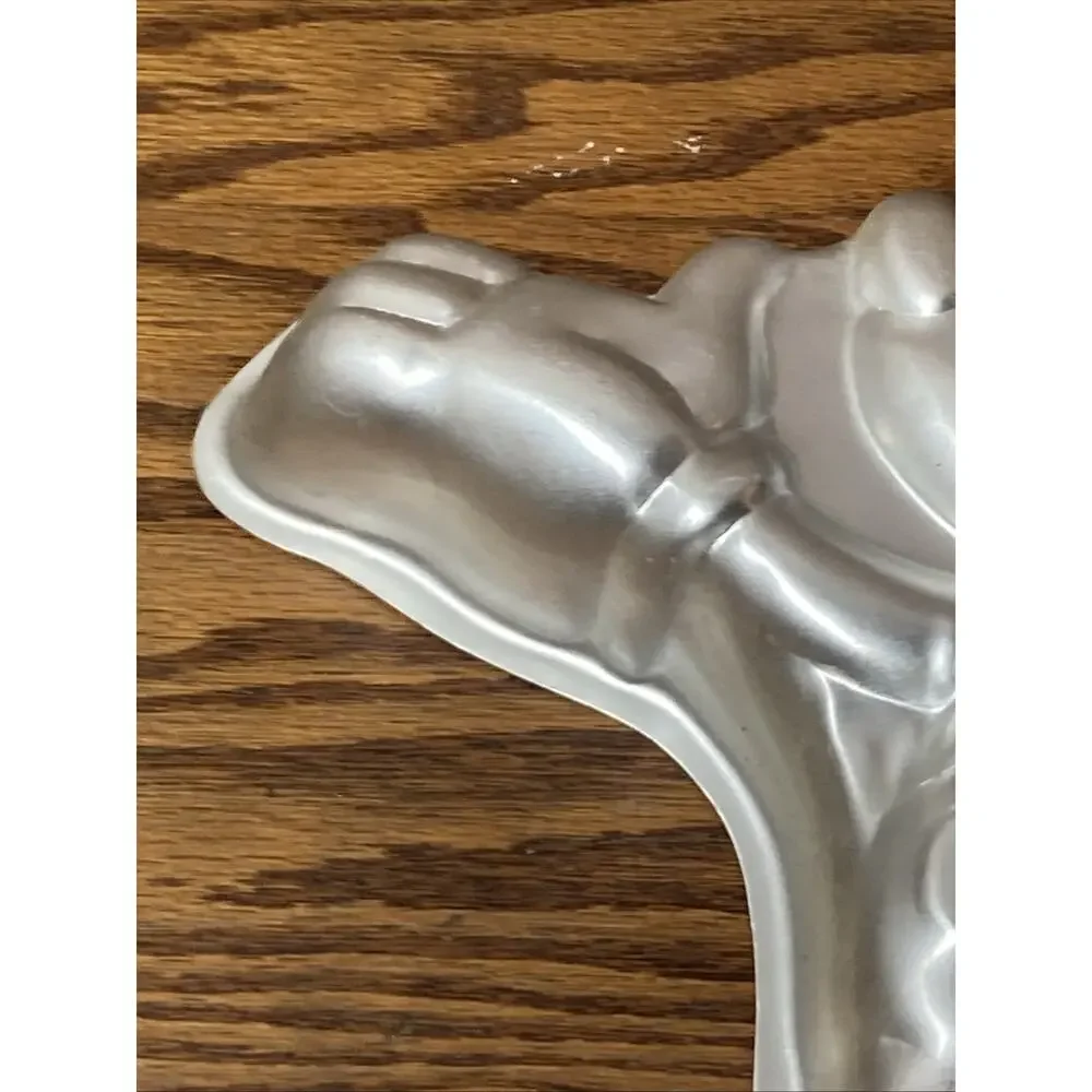 Vintage 1995 Mickey Mouse Baking Cake Pan